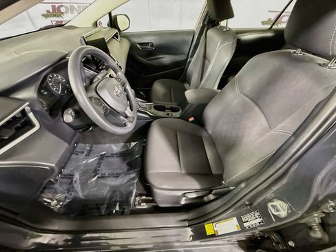 Certified 2025 Toyota Corolla LE FWD image 23