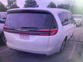 Used 2023 Chrysler Pacifica Touring-L FWD video 2