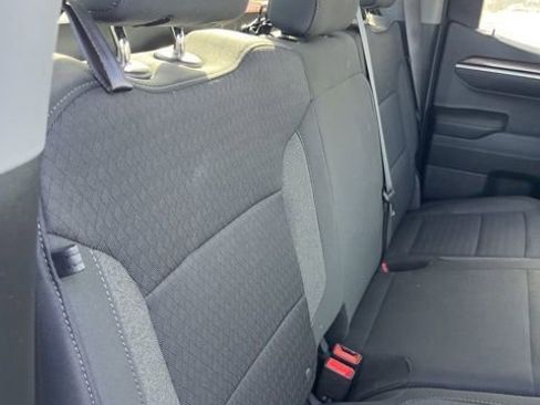 Used 2023 Chevrolet Silverado 1500 LT image 9