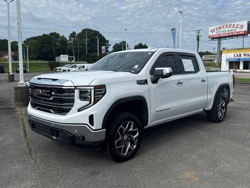 Used 2022 GMC Sierra 1500 SLT w/ SLT Premium Plus Package AWD/4WD image 2