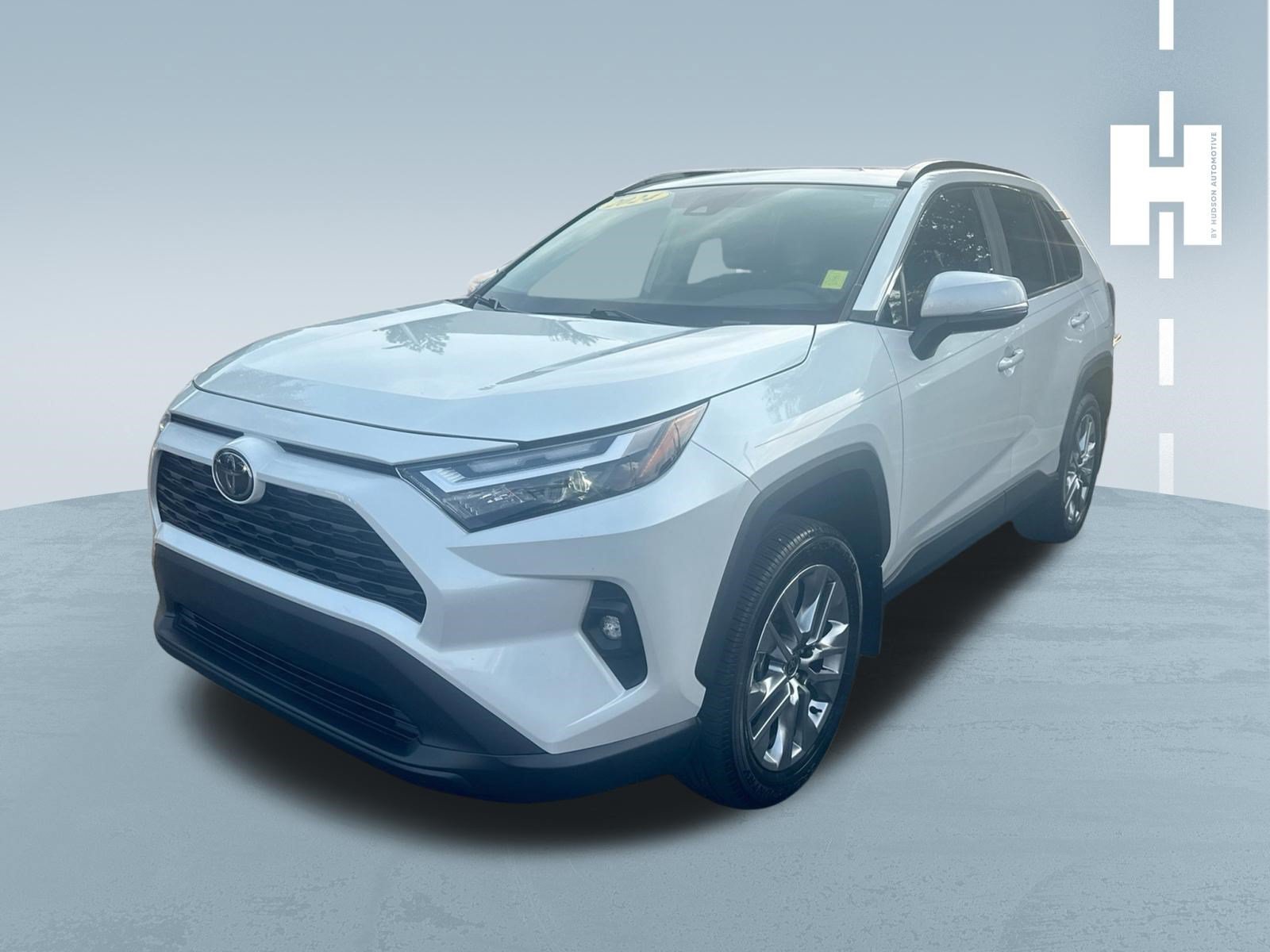 Used 2024 Toyota RAV4 XLE Premium FWD image 3