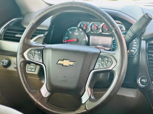 Used 2015 Chevrolet Suburban LTZ image 11