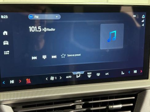 Used 2025 Ford Explorer ST AWD/4WD image 36