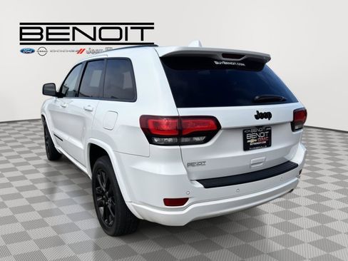 Used 2022 Jeep Grand Cherokee Laredo X image 6