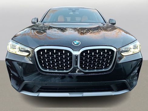 Used 2025 BMW X4 xDrive30i image 2