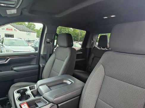 Used 2022 GMC Sierra 1500 Elevation w/ LPO, Elevation Black Package AWD/4WD image 18