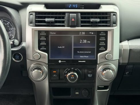 Used 2022 Toyota 4Runner SR5 AWD/4WD image 17
