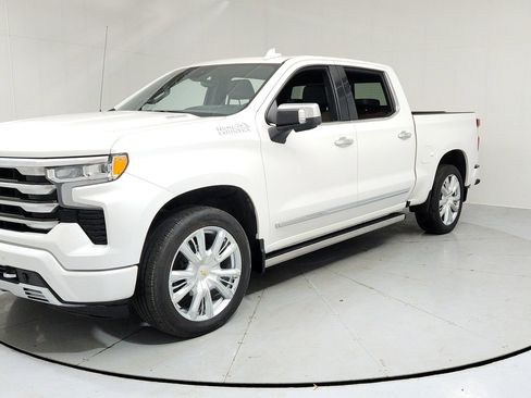 Certified 2023 Chevrolet Silverado 1500 High Country AWD/4WD image 1