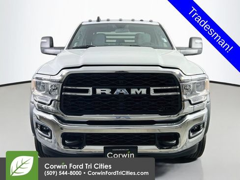 Used 2024 RAM 4500 Tradesman w/ Chrome Appearance Group AWD/4WD image 4
