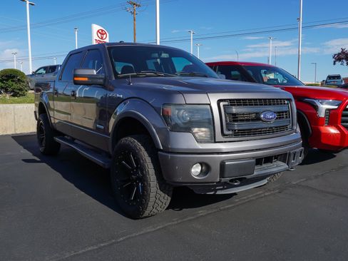 Used 2014 Ford F150 FX4 w/ Equipment Group 402A Luxury AWD/4WD image 2