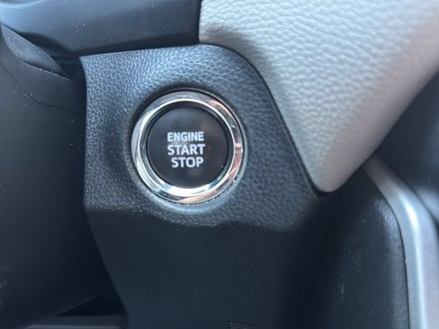 Used 2023 Toyota RAV4 XLE FWD image 21