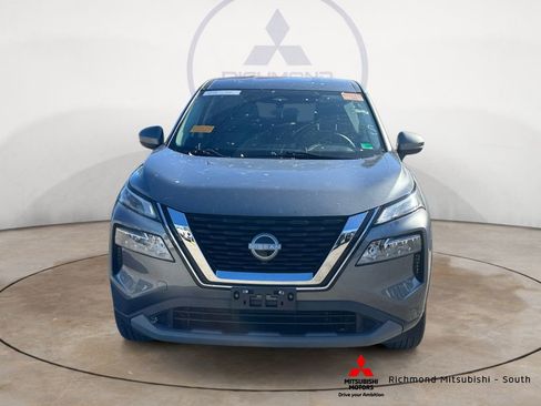 Used 2022 Nissan Rogue SV image 8