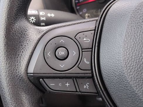 Certified 2022 Toyota RAV4 LE FWD image 23