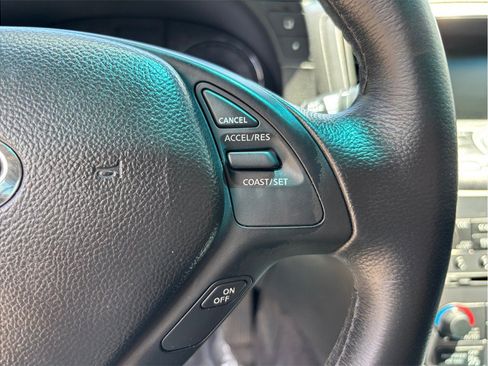 Used 2015 INFINITI Q40 RWD image 18
