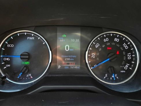 Used 2022 Toyota RAV4 LE AWD/4WD image 26