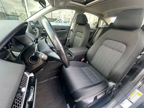 Used 2022 Honda Civic EX image 17