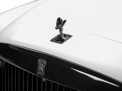 Used 2023 Rolls-Royce Cullinan Black Badge w/ Dark Exterior Package AWD/4WD image 11