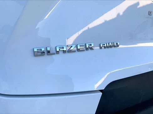 Used 2025 Chevrolet Blazer LT image 27