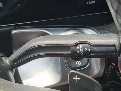 Used 2022 Mercedes-Benz GLB 250 image 6