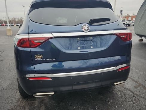 Used 2023 Buick Enclave Essence w/ Experience Buick Package image 3