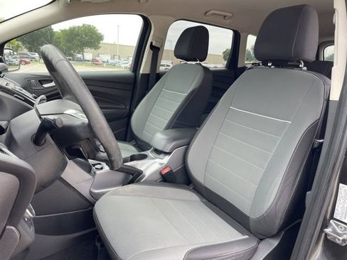 Used 2015 Ford Escape SE FWD image 21