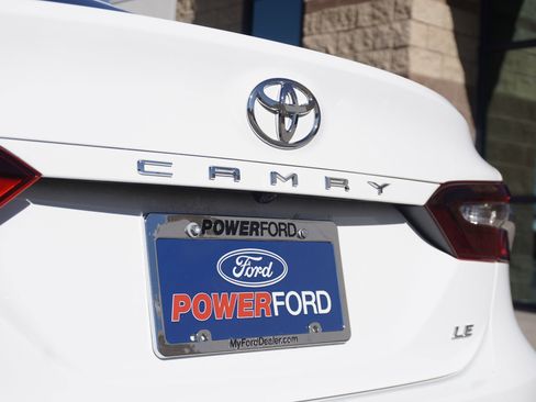 Used 2022 Toyota Camry LE image 19