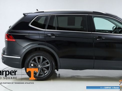 Used 2024 Volkswagen Tiguan SE image 48
