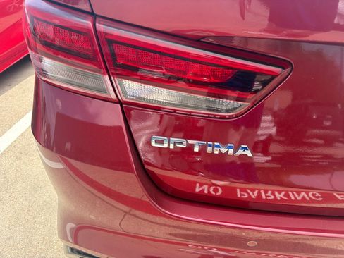 Used 2018 Kia Optima SX w/ Technology Package FWD image 7