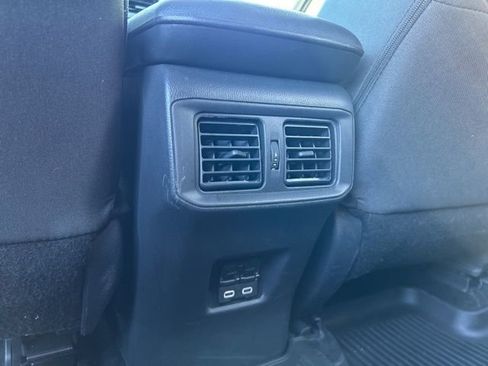 Certified 2025 Toyota RAV4 XLE AWD/4WD image 27