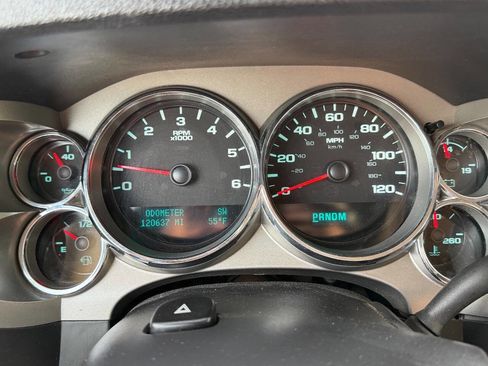 Used 2011 Chevrolet Silverado 1500 LT w/ All-Star Edition AWD/4WD image 10