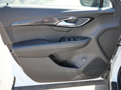 Used 2022 Buick Envision Essence w/ Sport Touring Package AWD/4WD image 28