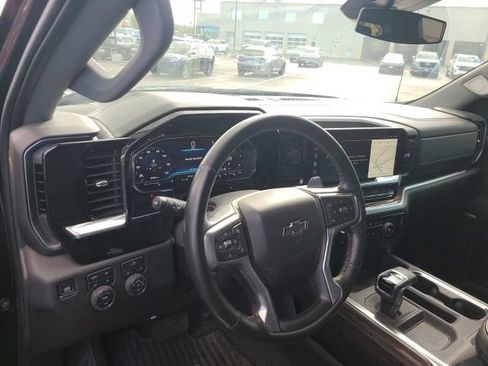 Used 2025 Chevrolet Silverado 1500 RST w/ Convenience Package II AWD/4WD image 8