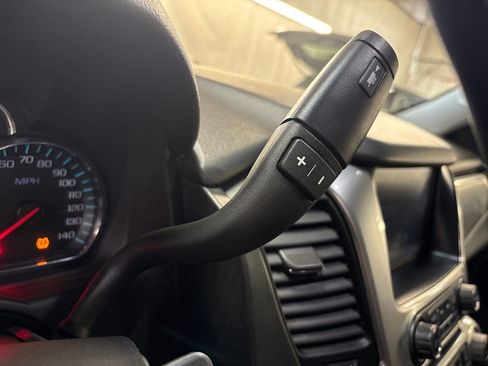 Used 2017 Chevrolet Suburban LS AWD/4WD image 25