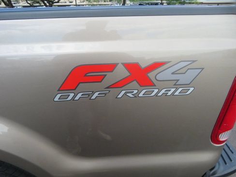 Used 2004 Ford F250 Lariat AWD/4WD image 14