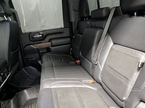 Used 2023 GMC Sierra 3500 Denali w/ Denali Ultimate Package image 15