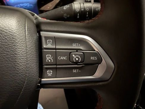 Used 2023 Jeep Compass Trailhawk image 31