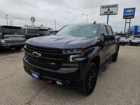 Used 2022 Chevrolet Silverado 1500 LT Trail Boss AWD/4WD image 4