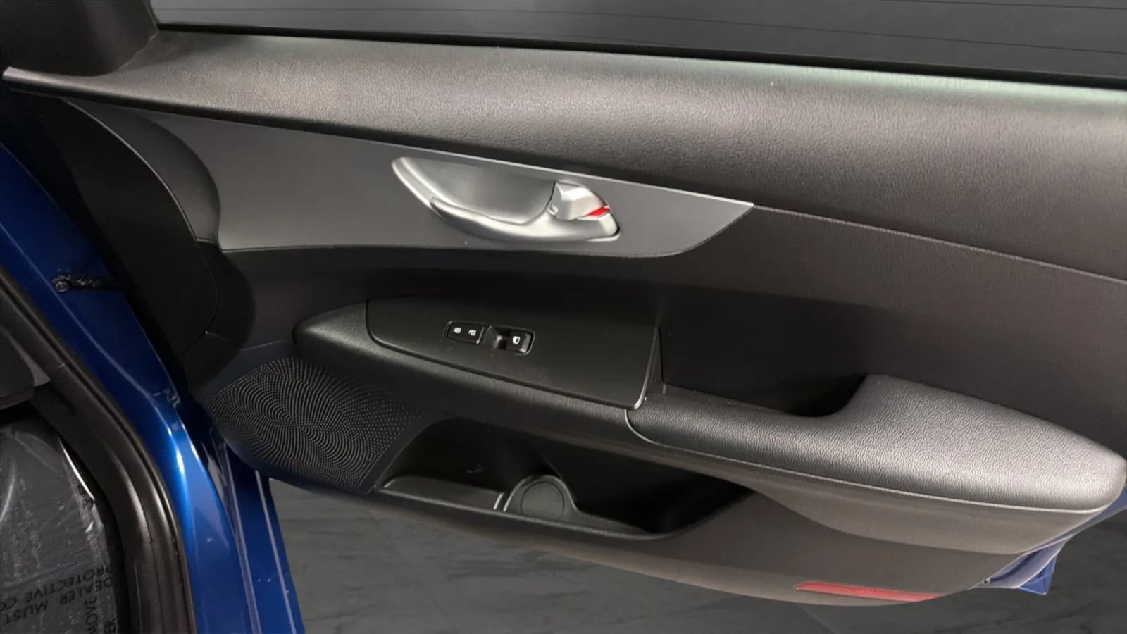 Used 2023 Kia Forte LXS FWD image 17