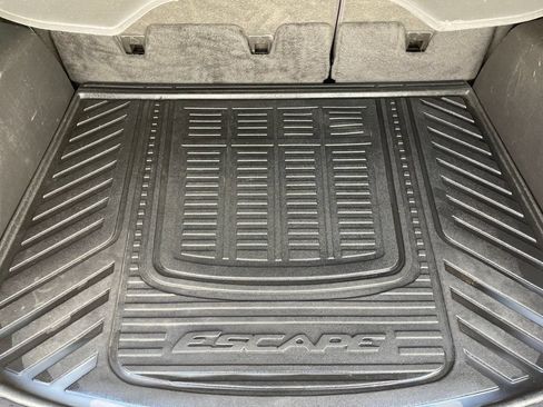 Used 2013 Ford Escape SEL FWD image 23