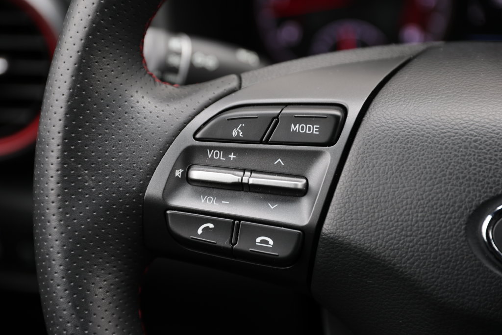 Used 2019 Hyundai Kona Ultimate AWD/4WD image 16