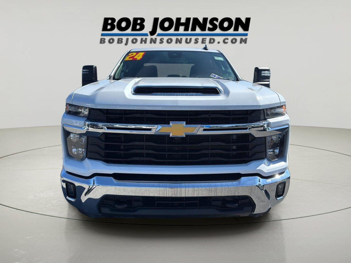 Used 2024 Chevrolet Silverado 2500 LT w/ True North Edition AWD/4WD image 2