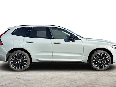 New 2026 Volvo XC60 T8 Ultra w/ Protection Package Premier AWD/4WD image 8