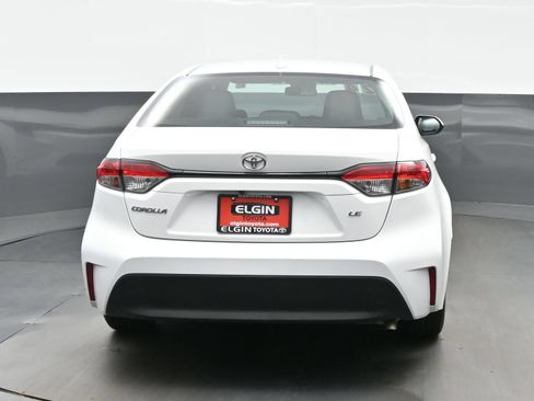 Used 2024 Toyota Corolla LE FWD image 5