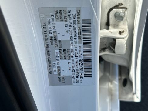 Used 2020 MAZDA MAZDA3 Sedan w/ Premium Package FWD image 33