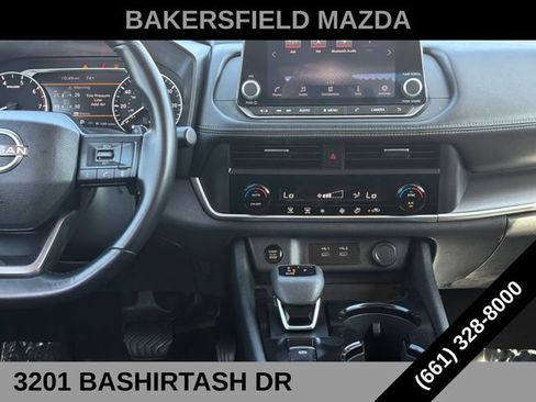 Used 2025 Nissan Rogue SV AWD/4WD image 19