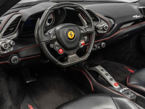Used 2017 Ferrari 488 Spider image 13