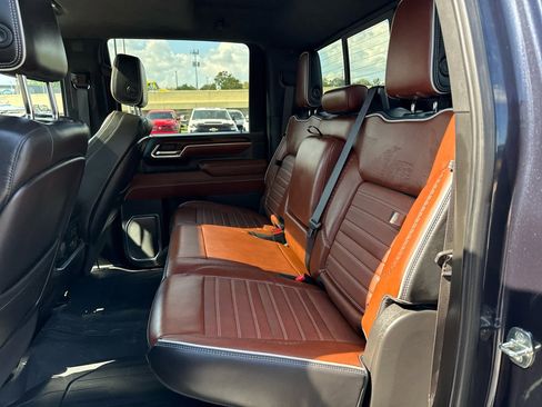 Used 2024 GMC Sierra 3500 Denali Ultimate image 26