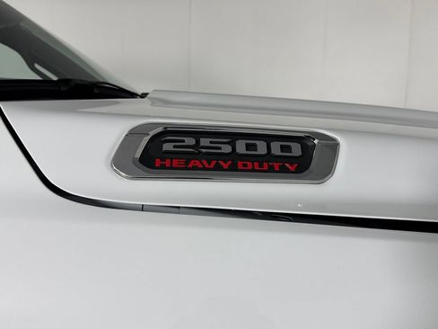 Certified 2025 RAM 2500 Big Horn AWD/4WD image 12