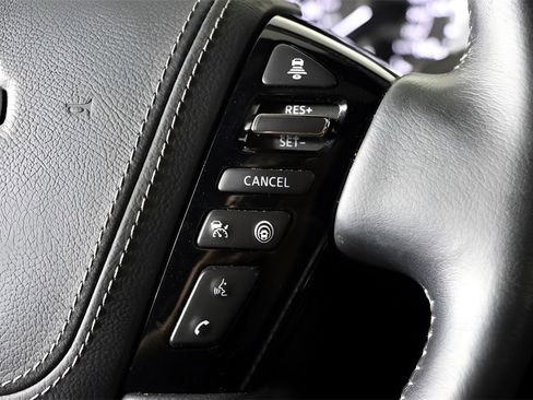 Used 2024 Nissan Armada Platinum w/ Captain's Chairs Package image 19