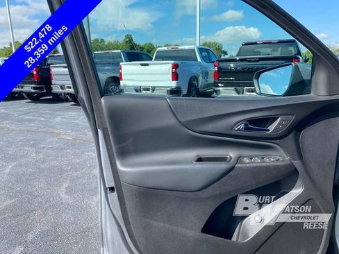 Used 2024 Chevrolet Equinox LT w/ LPO, Floor Liner Package FWD image 15